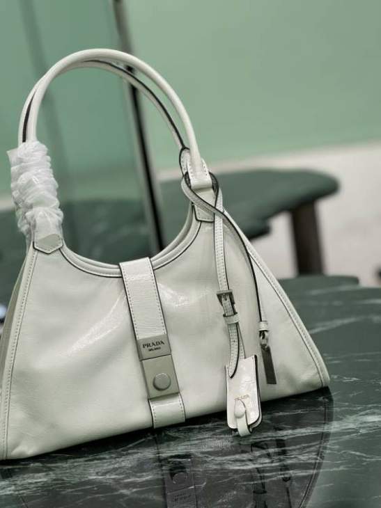 Picture of Prada Handbags _SKUfw197974749fw